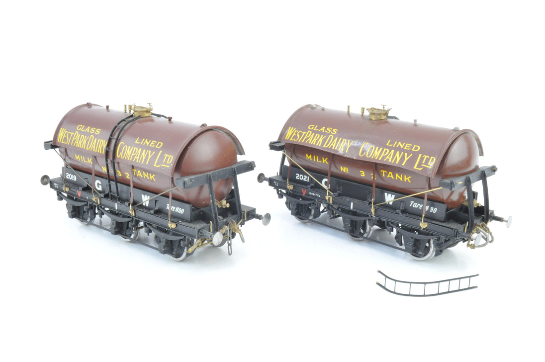 Kit Built Finescale 7mm O Gauge Set of 2 6Wheel West Park Dairy Milk