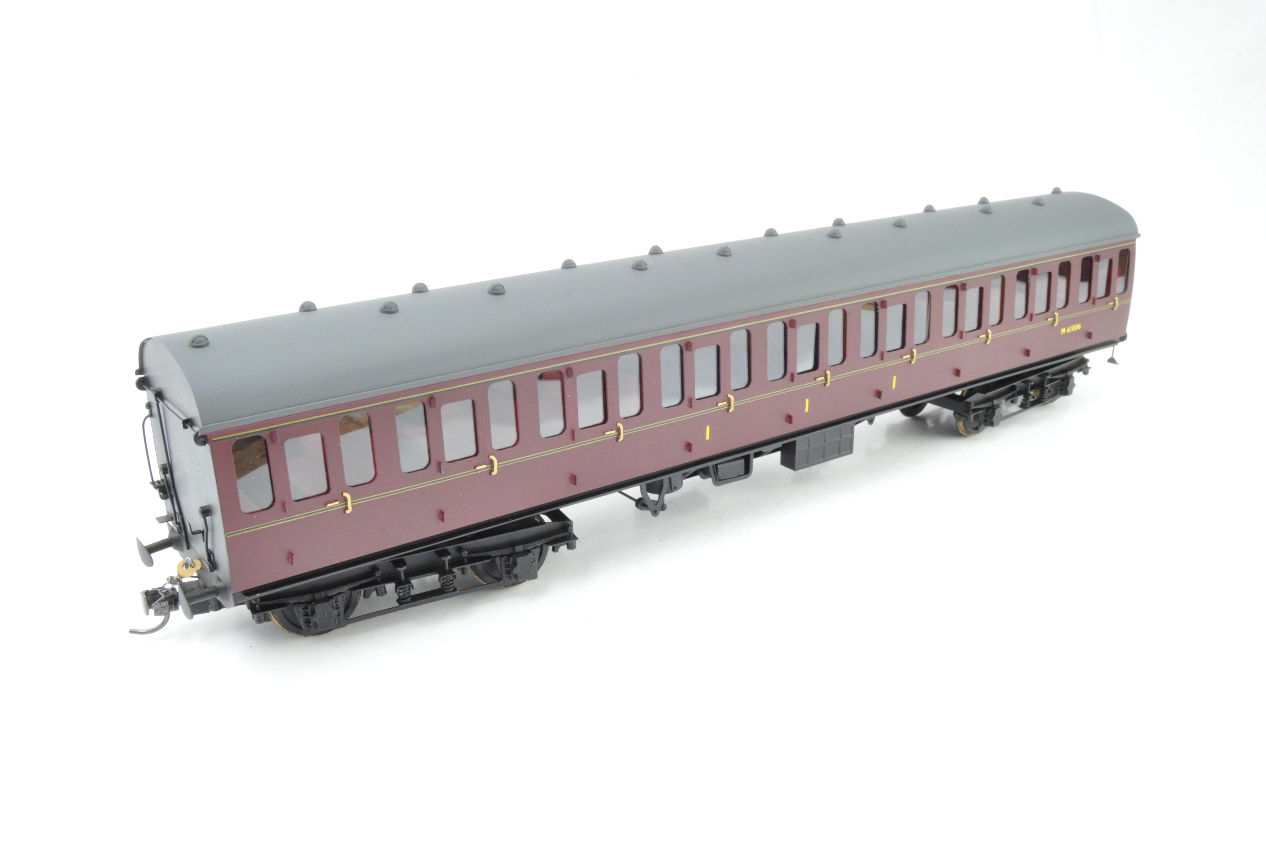 Bachmann / The Brass Works 7mm O Gauge BR Maroon Suburban Composite Co