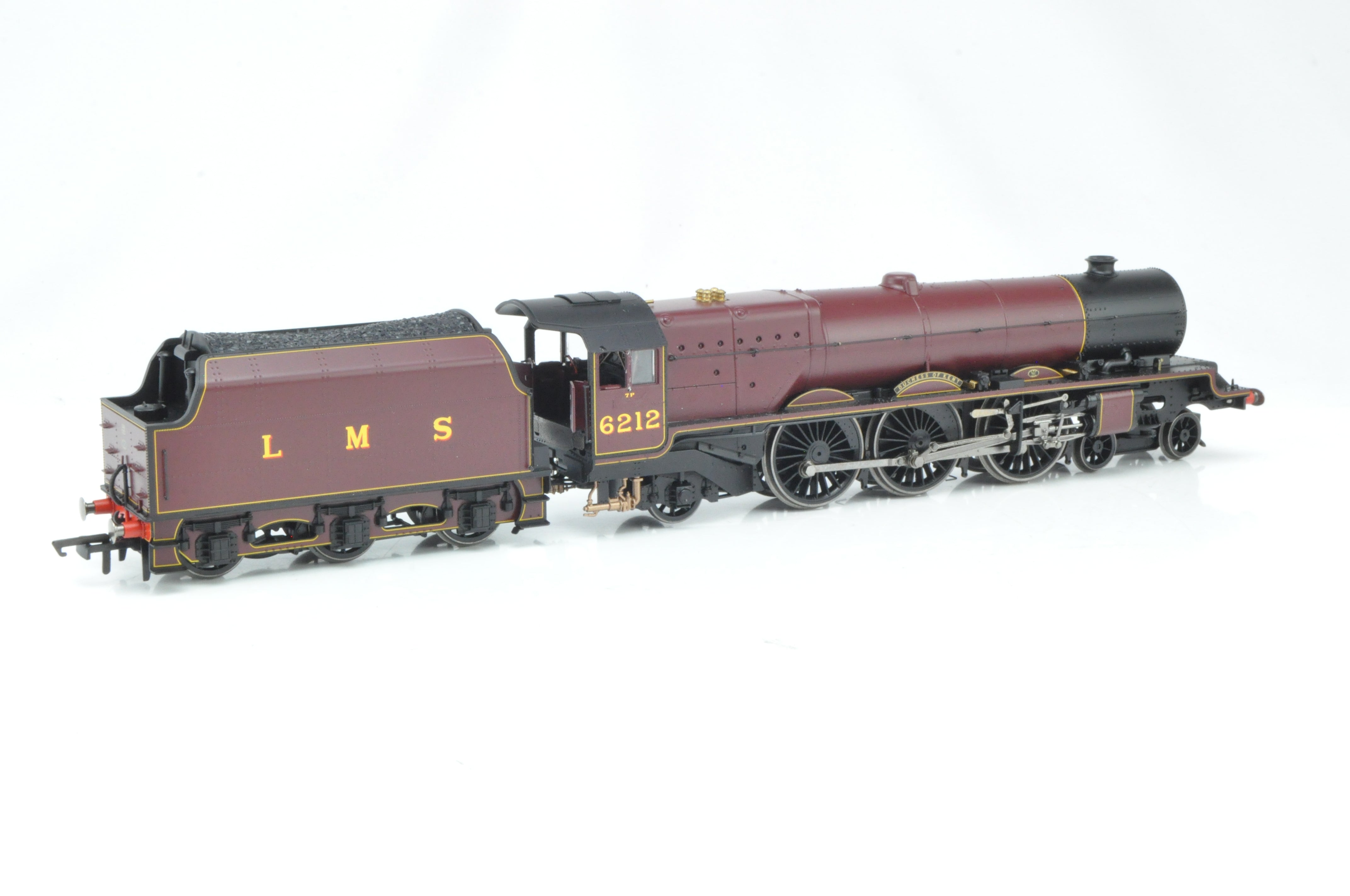 Hornby OO Gauge R3854 LMS Crimson Lake 4-6-2 Princess Royal Class 6212