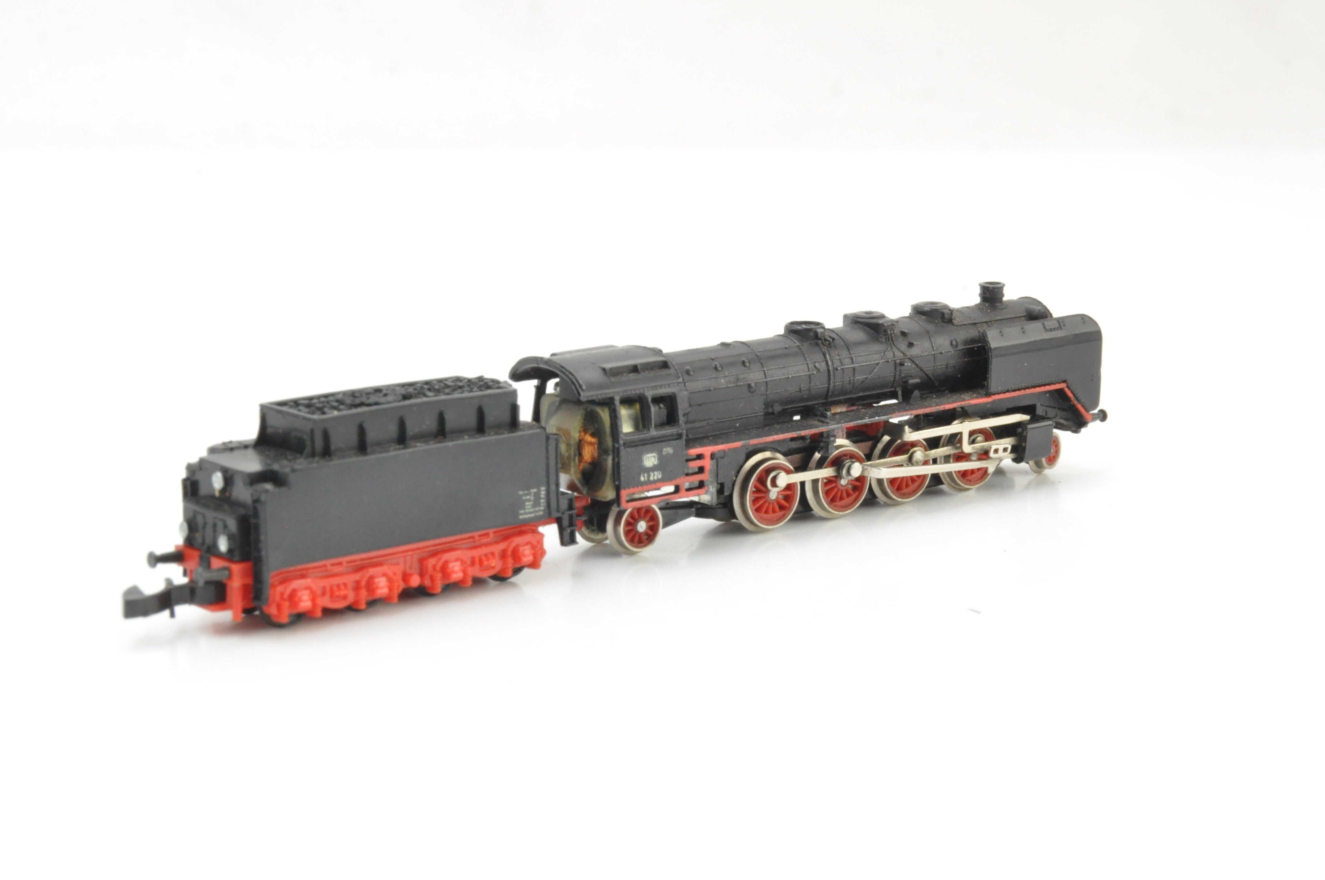 Marklin Mini-Club Z Gauge DB Class 41 2-8-2 Steam Locomotive