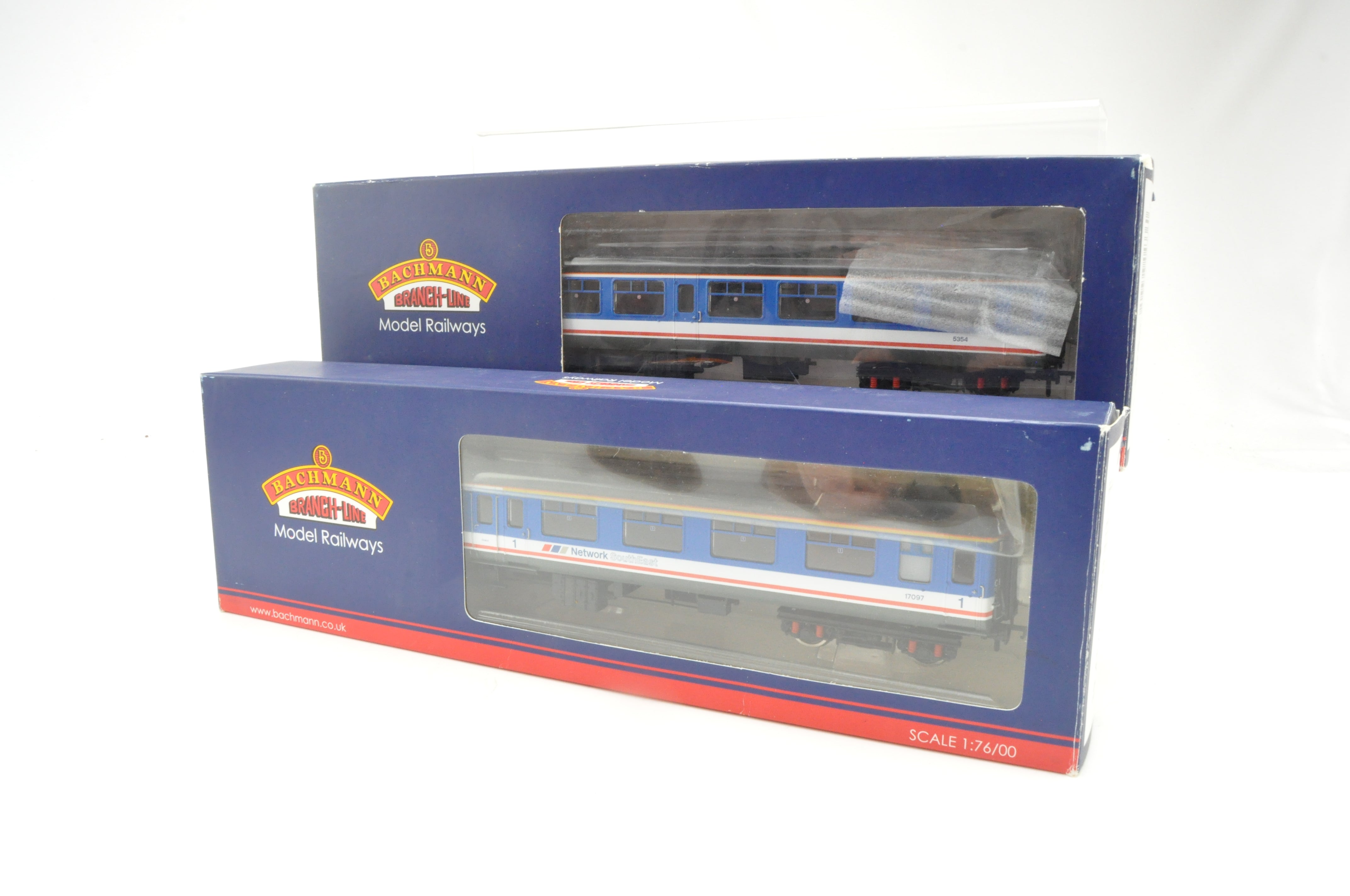 OO/HO scale rake of two coaches cheapest