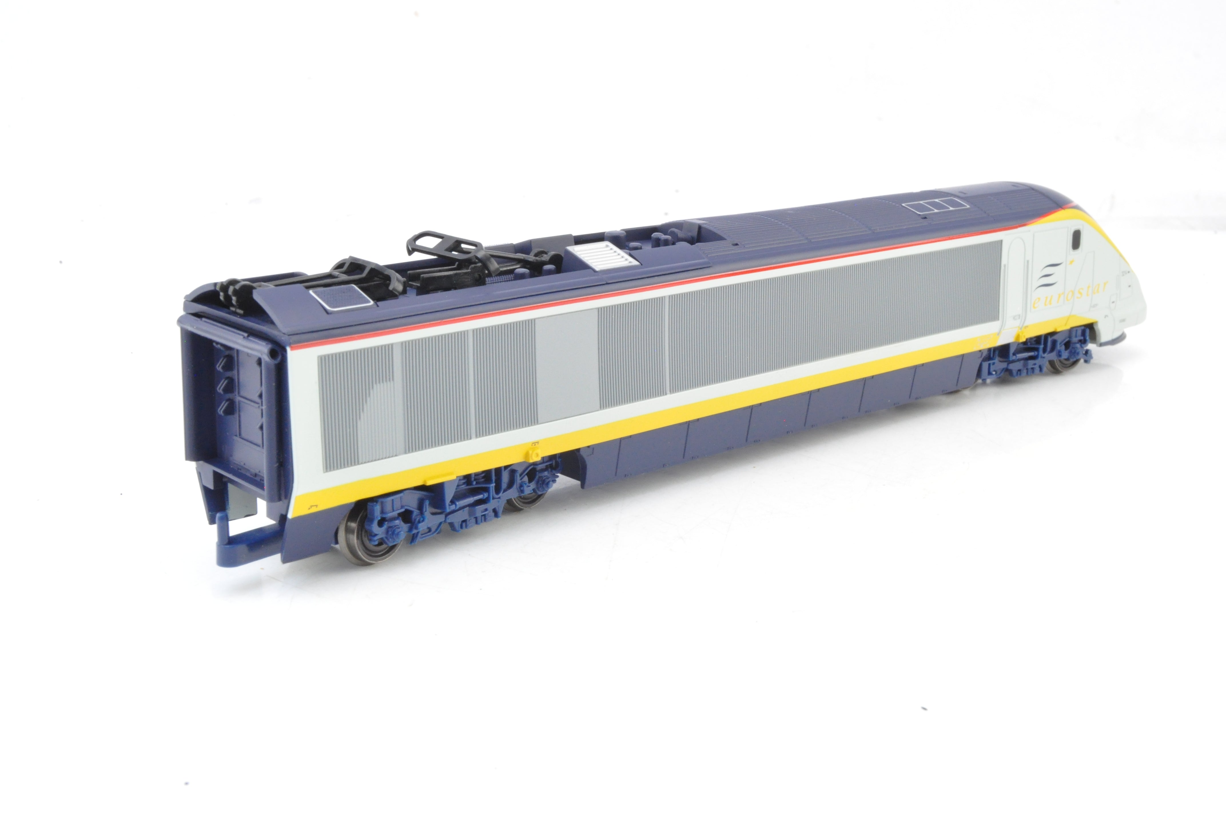 Hornby OO Gauge Class 373 Eurostar set 3214 3213 with Two Passenger Sa