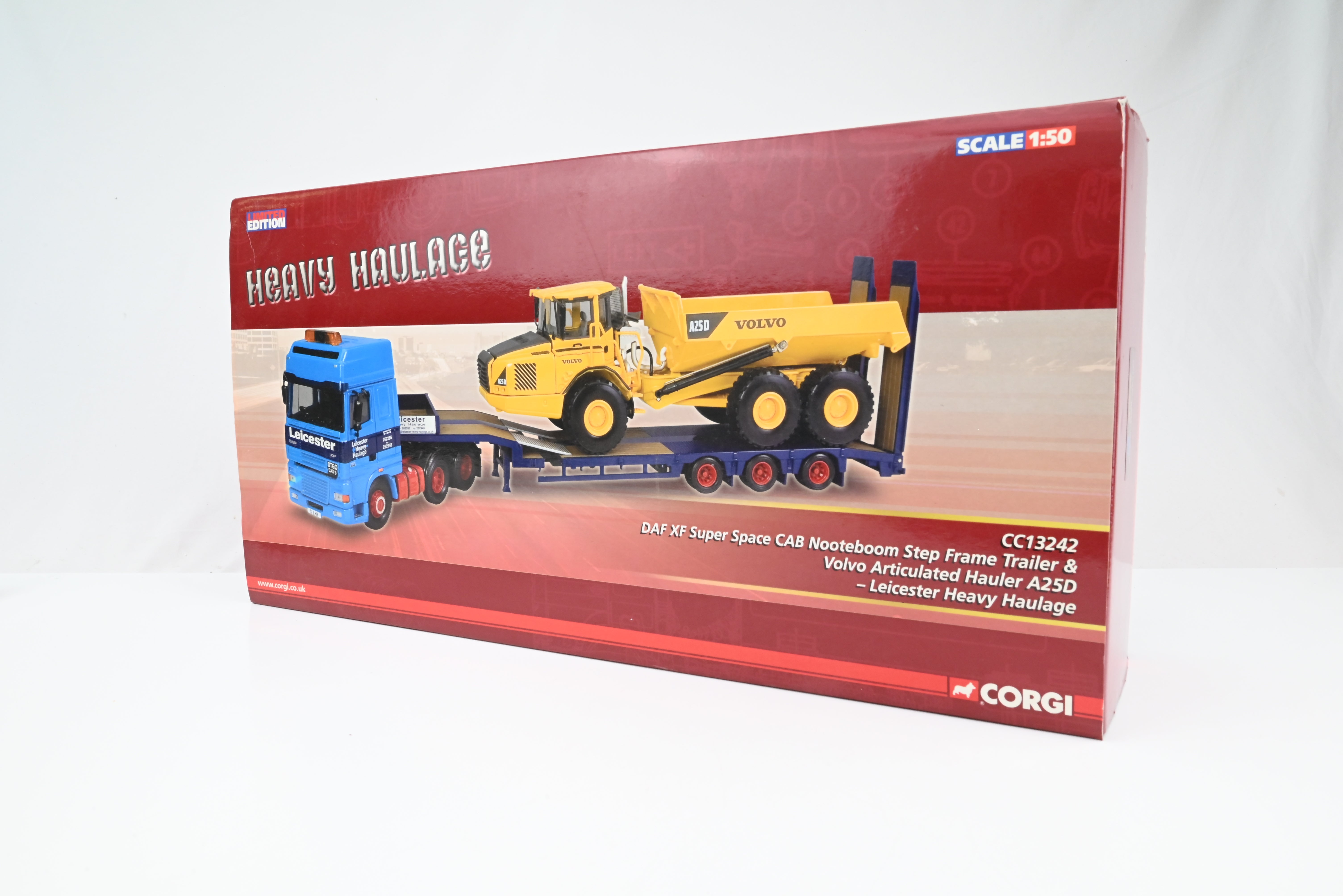 お買い得『限定版』CORGI DAF XF スーパースペースキャブ1/50 Corgi 1:50 CC13242 DAF DX Super Space CAB Nooteboom Step