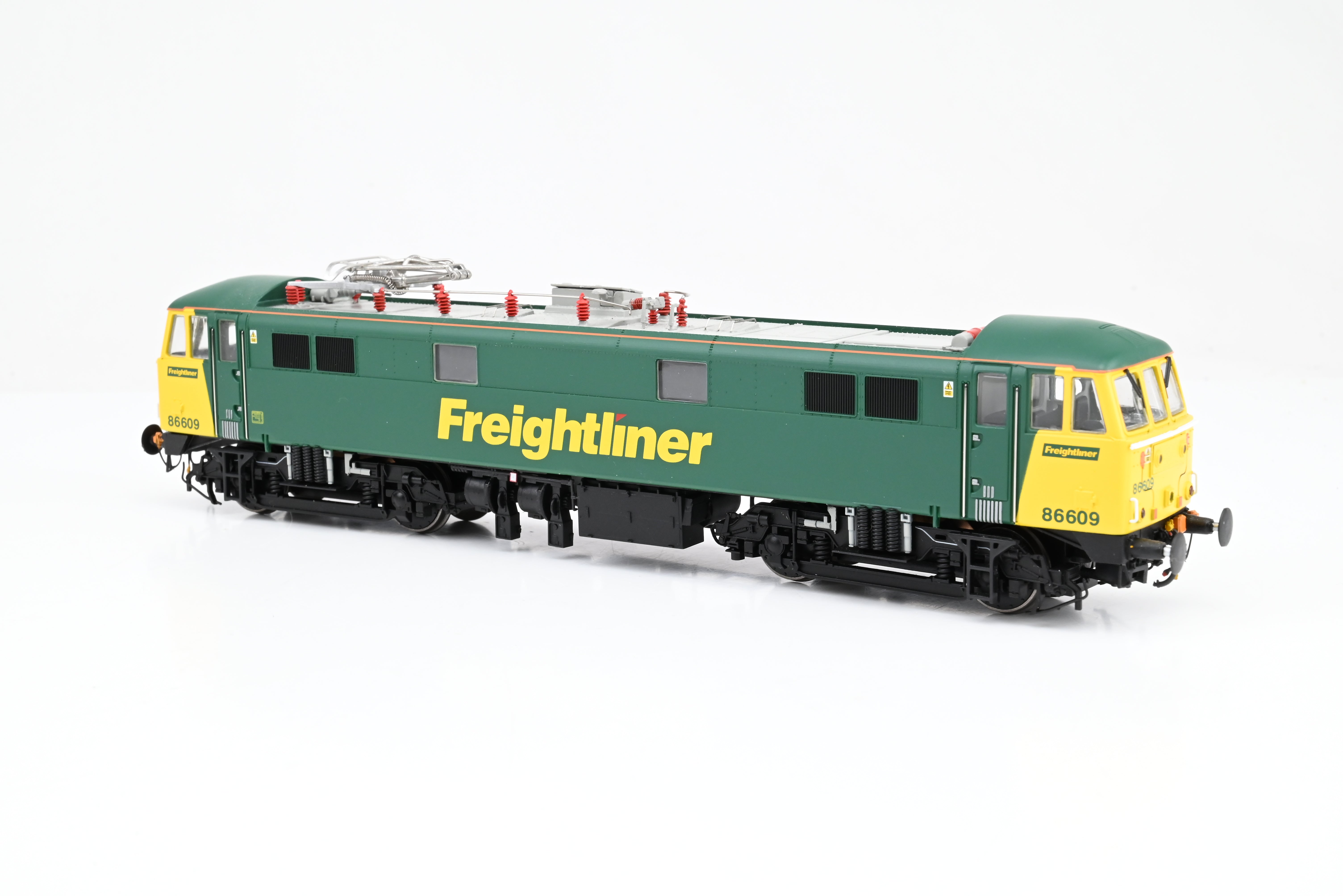 Heljan OO Gauge 8646 Class 86 Freightliner Green/Yellow 86609