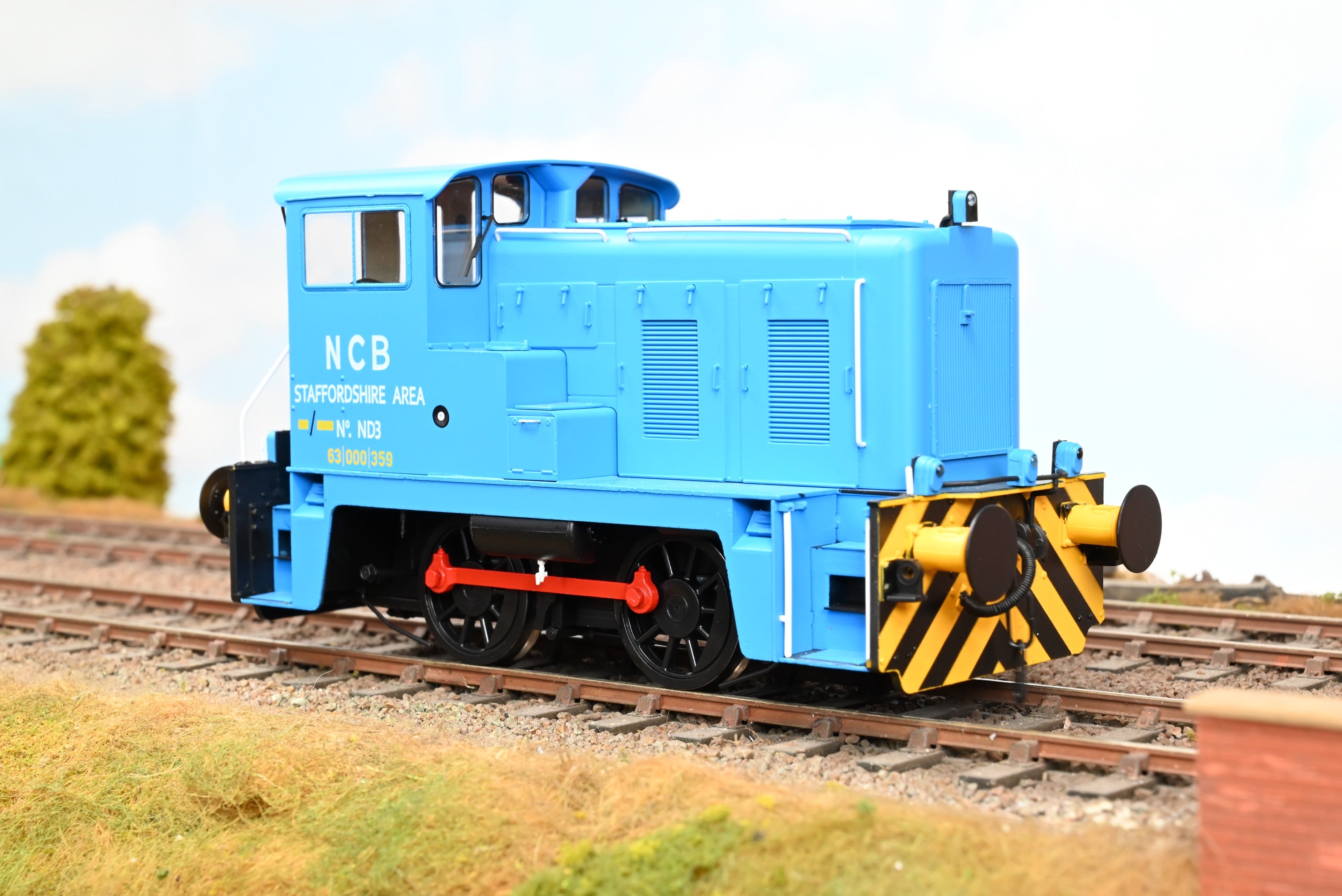 Heljan 7mm O Gauge 2876 Class 02 NCB Staffordshire Area pale blue No.