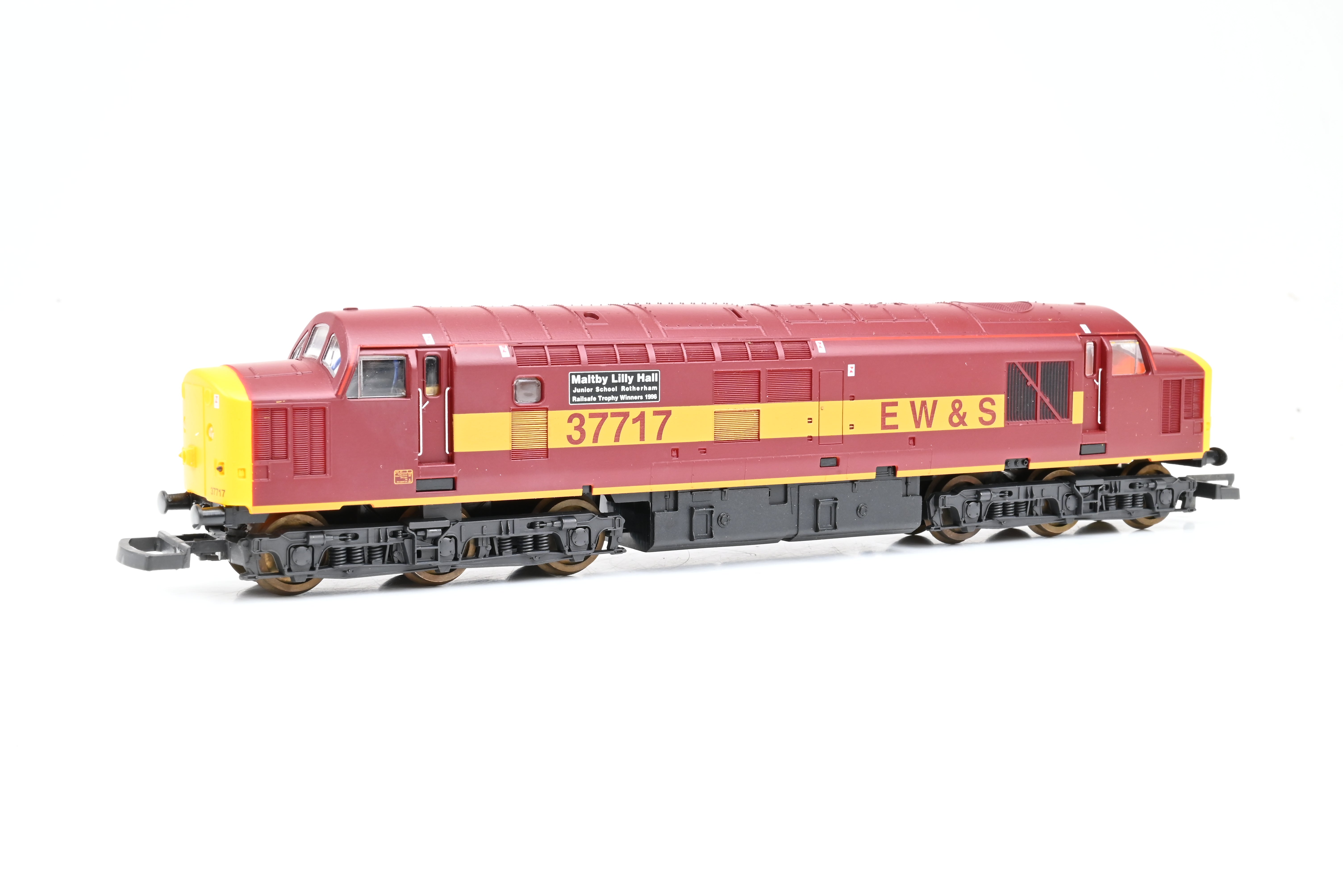 Hornby OO Gauge R9292 Thomas & Friends No.3 Henry