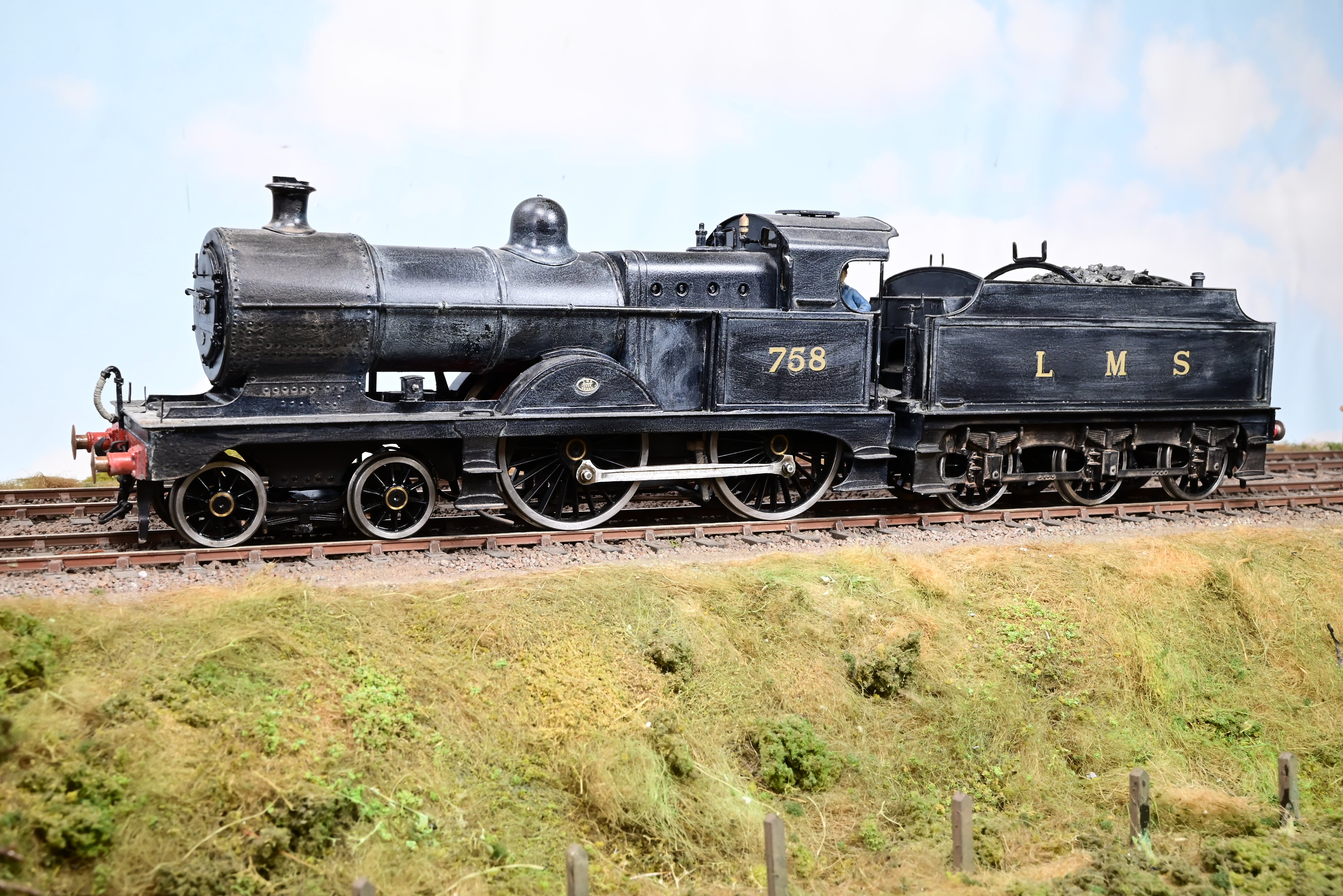 Kit Built 7mm O Gauge LMS Black Midland Railway Class 3P 4-4-0 '758'
