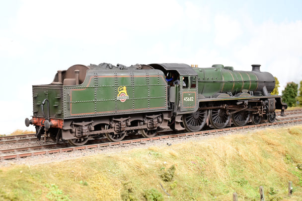 Kit Built 7mm O Gauge BR Green Early Emblem Jubilee Class No.45682 'Trafalgar' - DCC Fitted