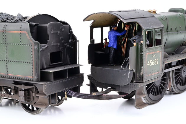 Kit Built 7mm O Gauge BR Green Early Emblem Jubilee Class No.45682 'Trafalgar' - DCC Fitted