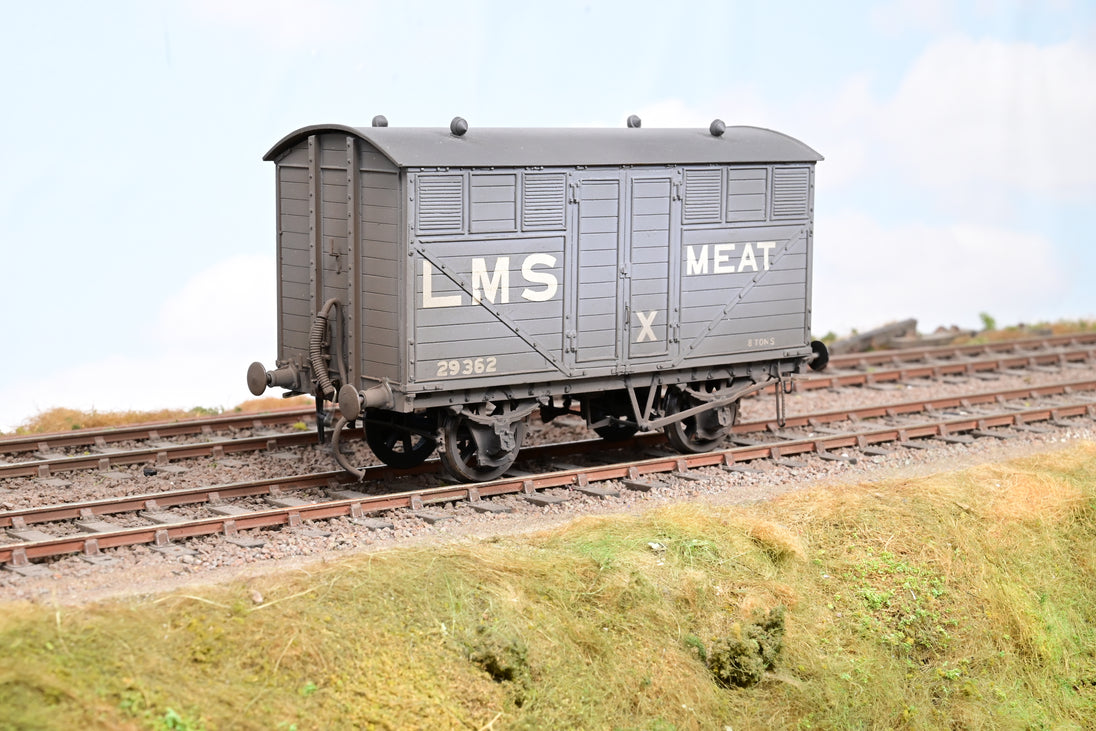 Kit Built 7mm O Gauge LMS Grey Meat Van No.29362 - Boxed