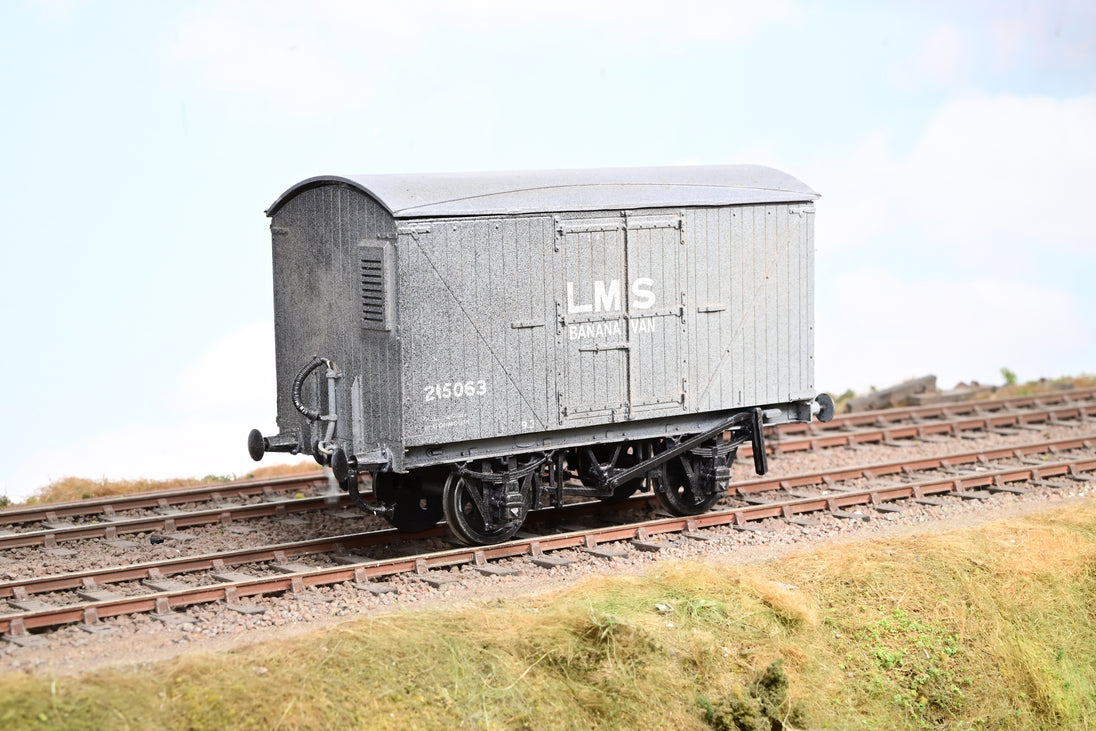 Kit Built 7mm O Gauge LMS Banana Van No.265063