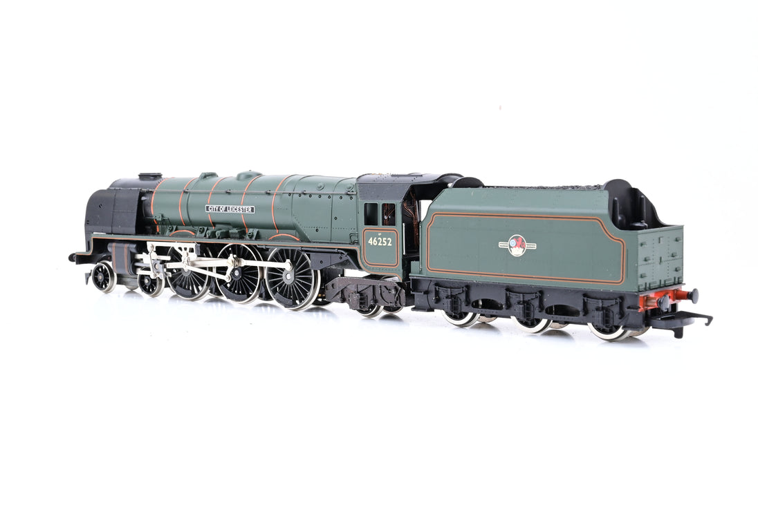 Hornby OO Gauge R221 BR Green 4-6-2 Coronation Class 8P No.46252 'City