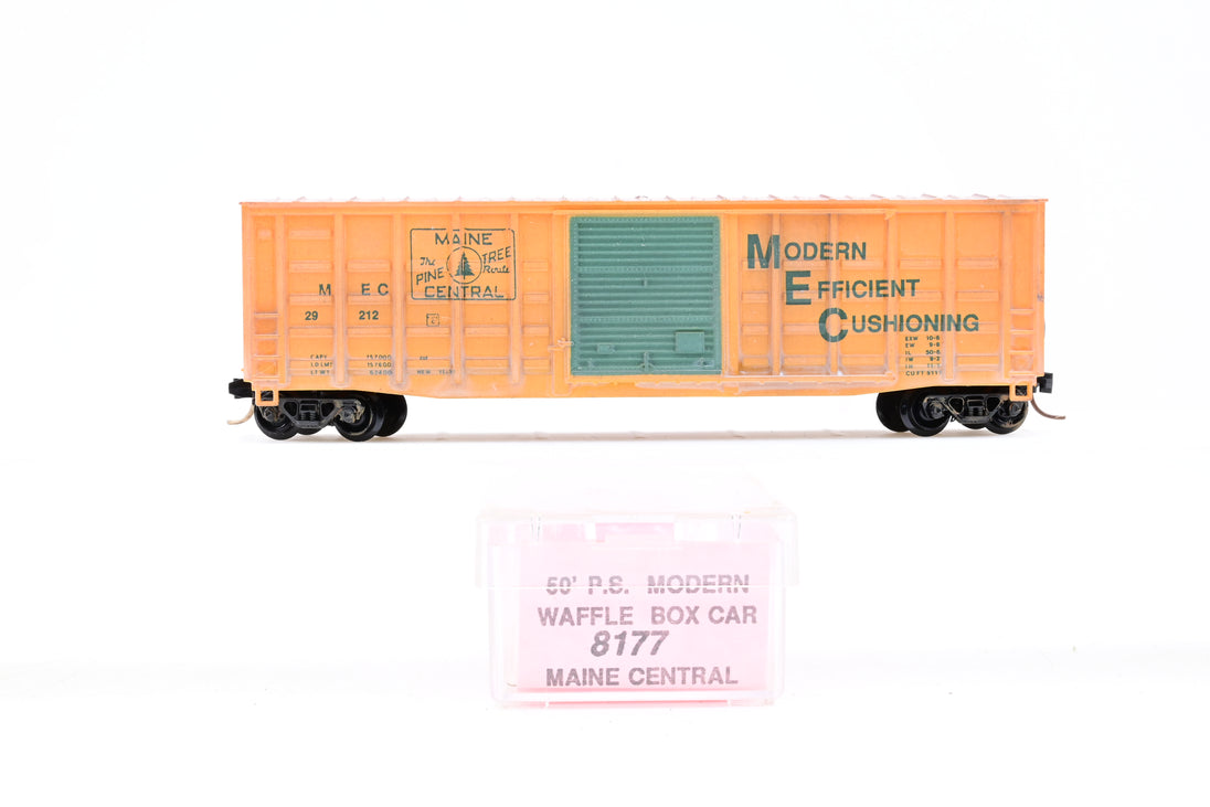 Roundhouse N Gauge 8177 50ft PS Modern Waffle Boxcar Maine Central No.