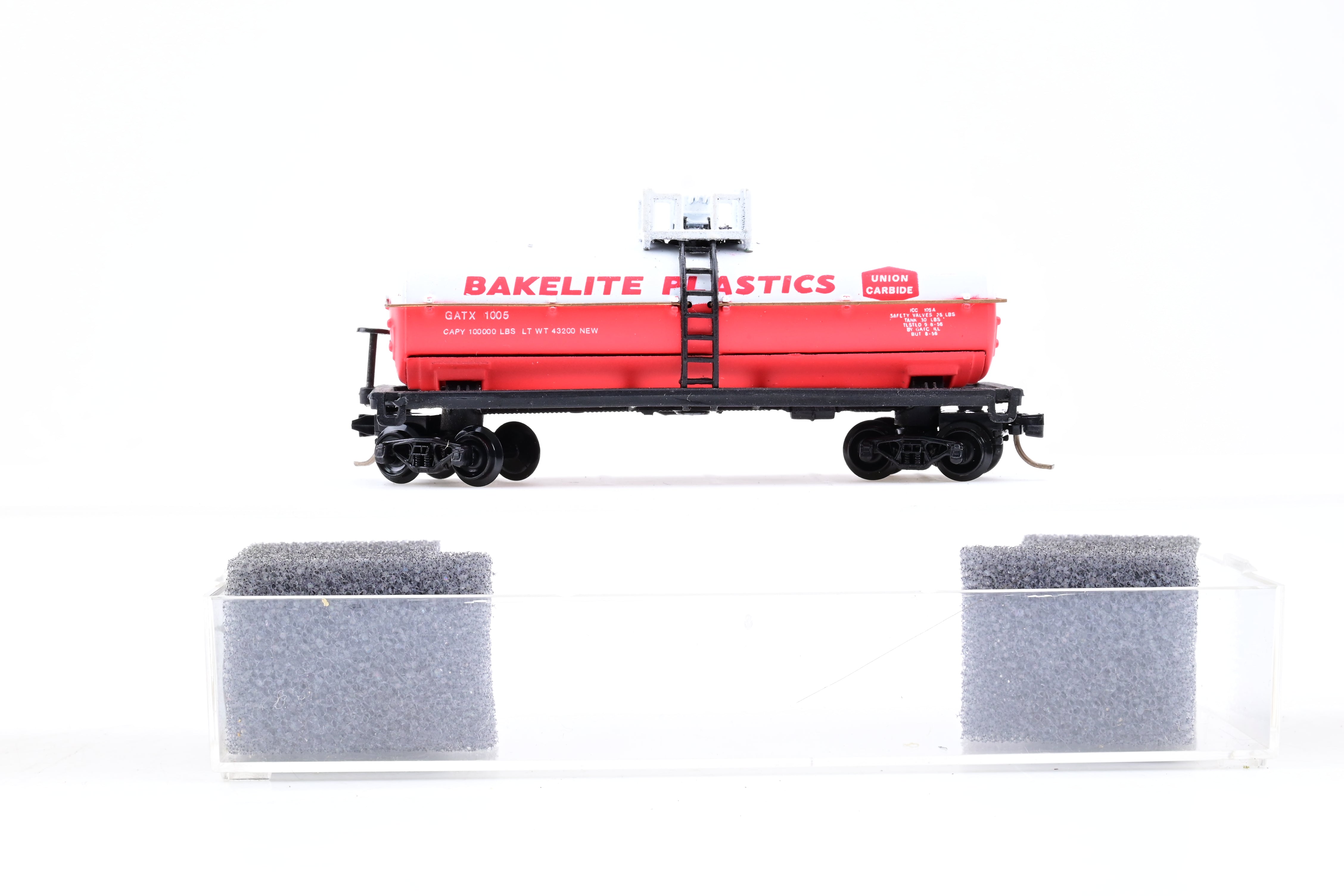 Bachmann N Gauge 73450 Bakelite Plastics 1-Dome Tank Car No.GATX 1005