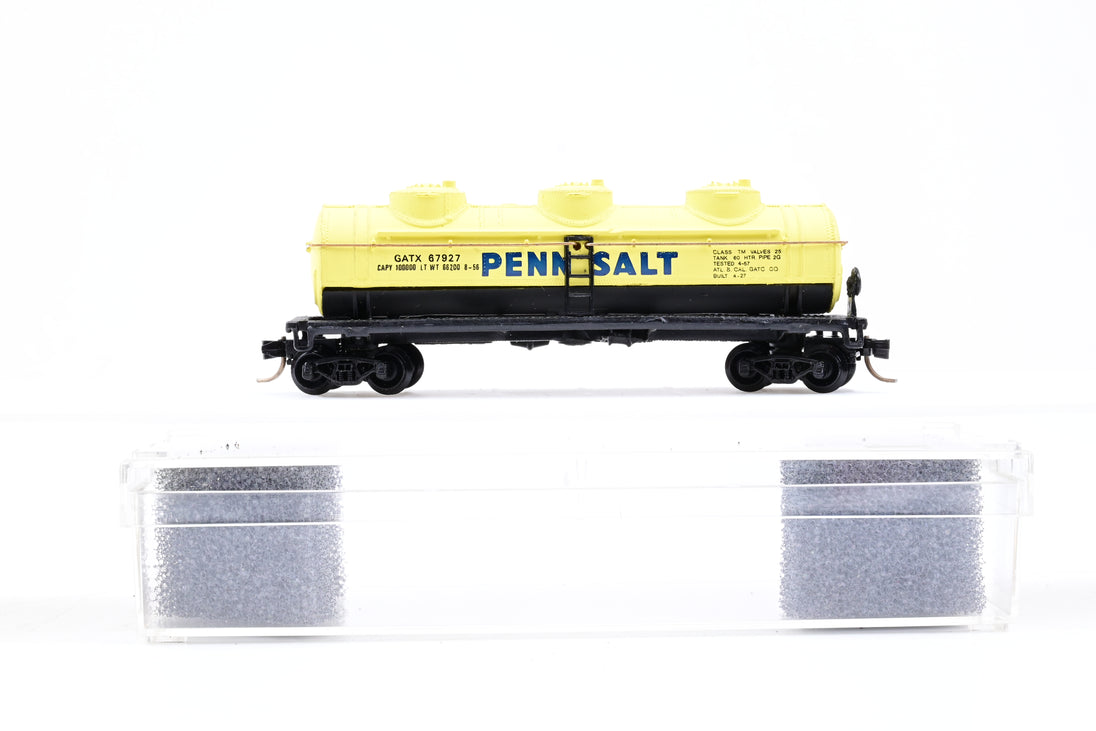 Bachmann N Gauge 70150 42ft 3-Dome Tank Car Penn Salt. No.GATX 67927