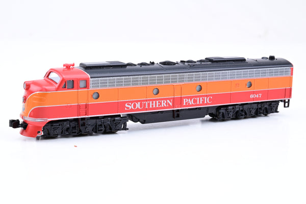 Locomotive Diesel Arnold N 2035 - MaK DE 1024 BR 240 001-8 - Échelle N - Occasion