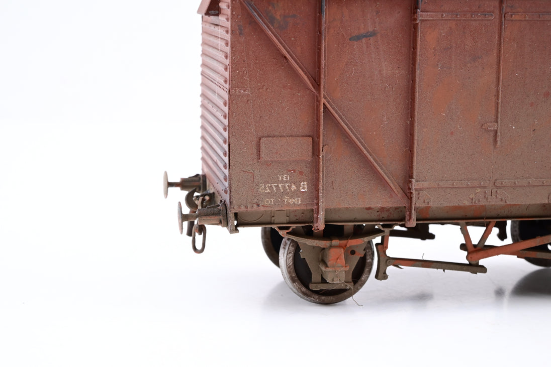 Slater's 7mm O Gauge BR Bauxite Standard Fruit Van No.B477724 - Weathe