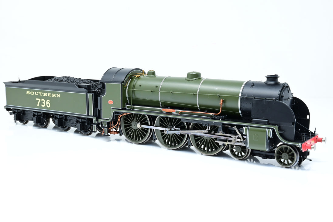 Hornby OO Gauge R2580 SR Green 4-6-0 Class N15 No. 736 'Excalibur' - B