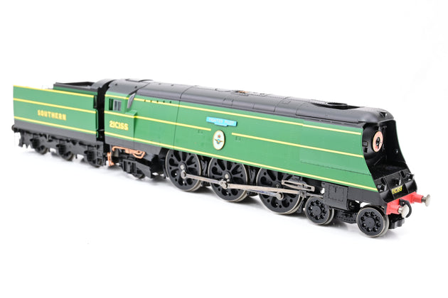 Hornby OO Gauge R2283 SR 4-6-2 Battle of Britain Class Fighter Piolt SR Green Stripe No.21C155 - Boxed