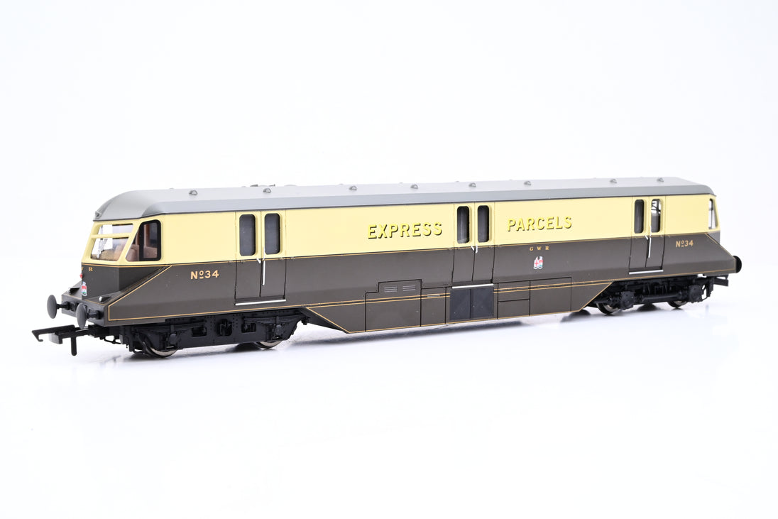 Hornby OO Gauge R2876 GWR Express Parcels Chocolate & Cream Railcar No