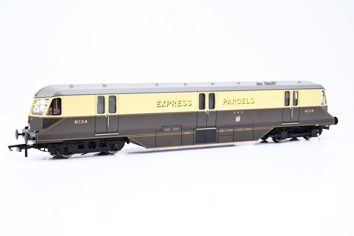 Hornby OO Gauge R2876 GWR Express Parcels Chocolate & Cream Railcar No