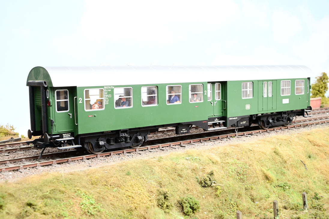 Lenz O Gauge 41230 DB Green 2nd Class Passenger Car w/ Baggage Compart