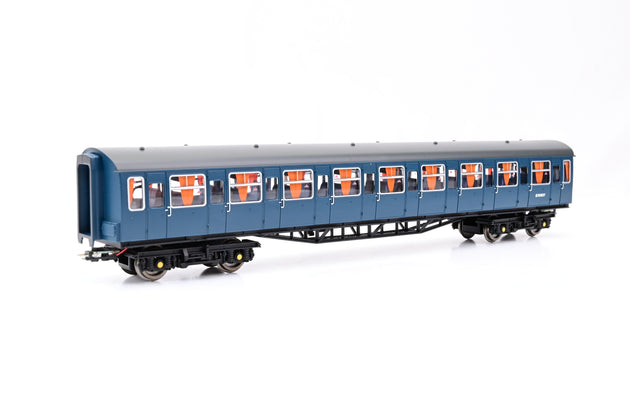Hornby OO Gauge R2946 BR Blue Class 423 VEP w/ Slam Doors 4-Car Train Pack No.7756 - Boxed