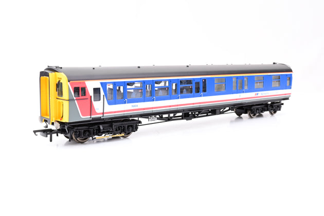Hornby OO Gauge R2947 NSE 4 VEP Class 423/1 Train Pack No.3588