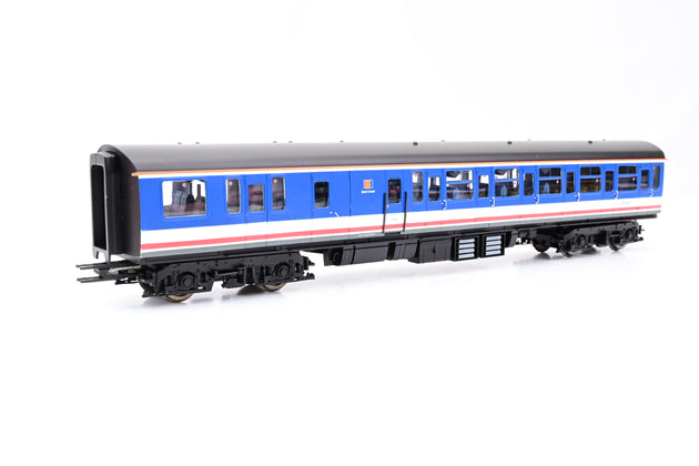 Hornby OO Gauge R2947 NSE 4 VEP Class 423/1 Train Pack No.3588