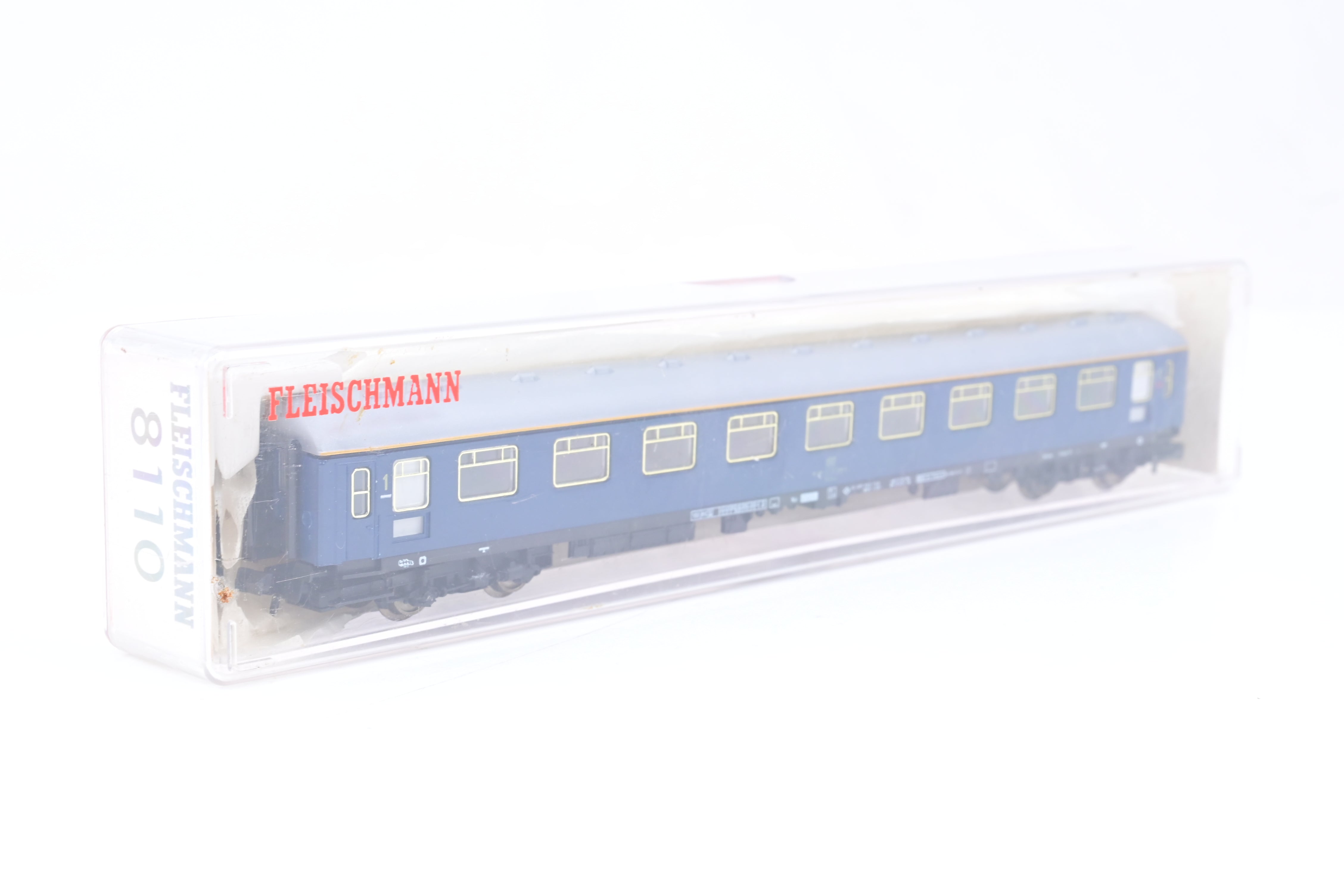 Fleischmann N Gauge 8110 DB 1st Class Passenger Coach No.51 80 19-70 0
