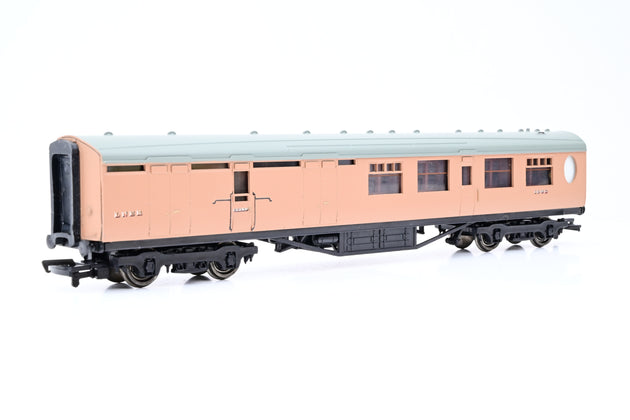 Bachmann OO Gauge 34-452 63ft Thompson 2nd Brake Post War Brown LNER No.1908