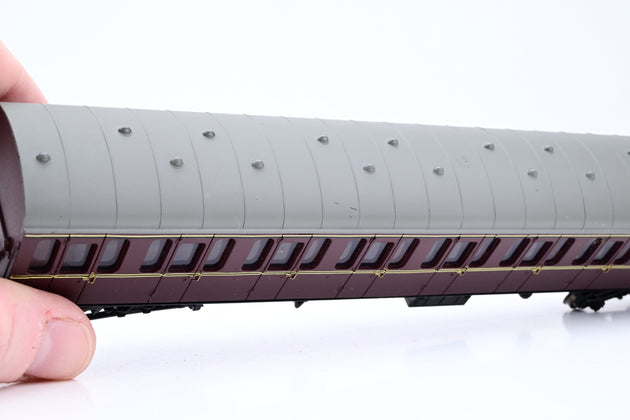 Bachmann OO Gauge 34-675 57ft BR Mk1 Suburban Full Open No.W48029
