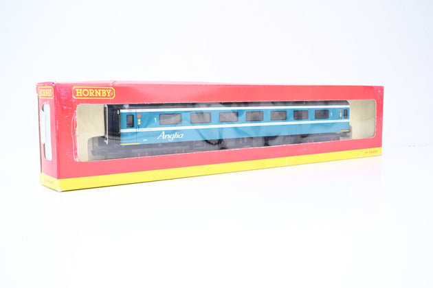 Hornby OO Gauge R4137A Anglia Railways Mk2 1st Coach No.3368