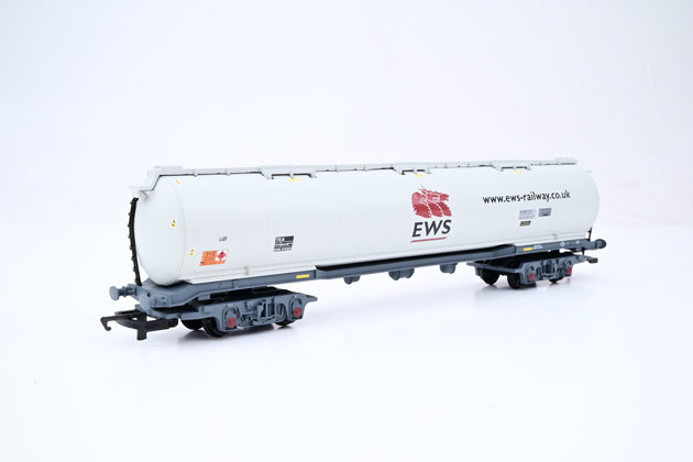Hornby OO Gauge R6336 100 Ton Tank Wagon 'EWS' No.EWS870201