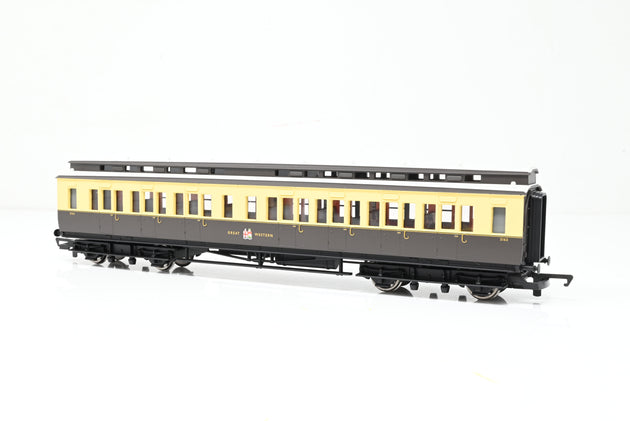 Hornby OO Gauge R4222A GWR Clerestory 3rd Coach No.3163