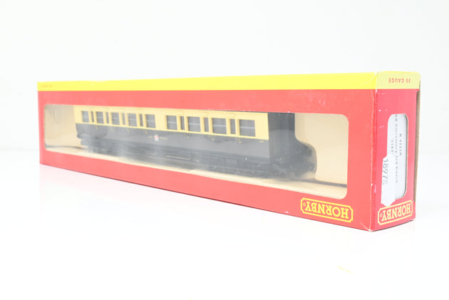 Hornby OO Gauge R4222A GWR Clerestory 3rd Coach No.3163