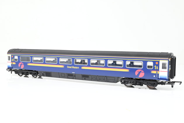 Hornby OO Gauge R4160A GWR Mk3 1st Class Coach No.41005