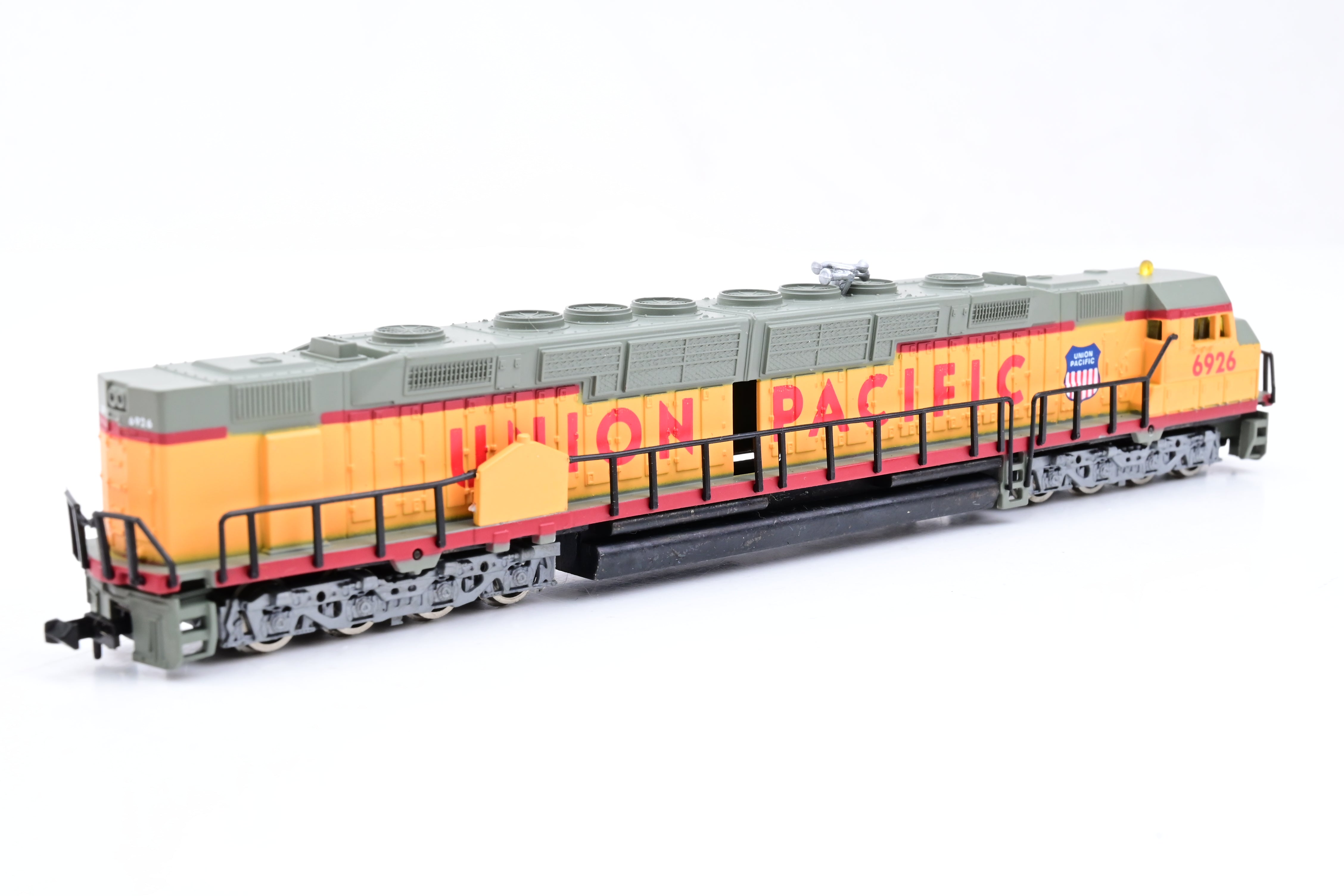Bachmann N Gauge 66551 'The Centennial' DD40X Union Pacific 16 Wheel W