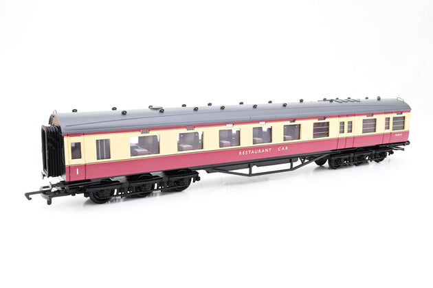 Hornby OO Gauge R4188A BR 68ft Dining Car No.M231M