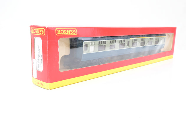 Hornby OO Gauge R4110B BR Mk1 Composite Coach Western Region No.W16220