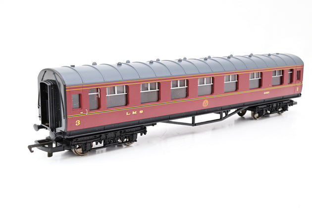 Hornby OO Gauge R4130B LMS Composite Coach No.4001
