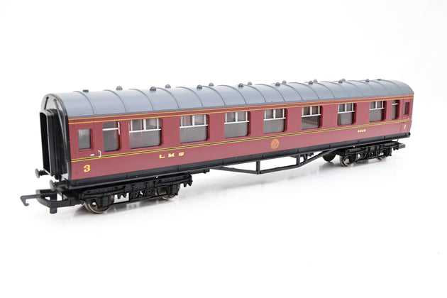Hornby OO Gauge R4130A LMS Composite Coach No.4000