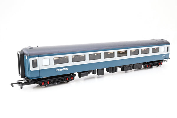 Hornby OO Gauge R4216A BR Mk2D Open Standard Coach No.W5627