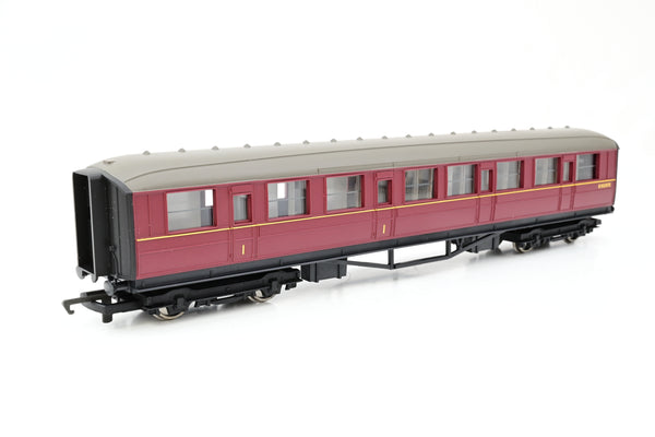 Hornby OO Gauge R4055B BR Composite Coach Ex LNER No.E18207E