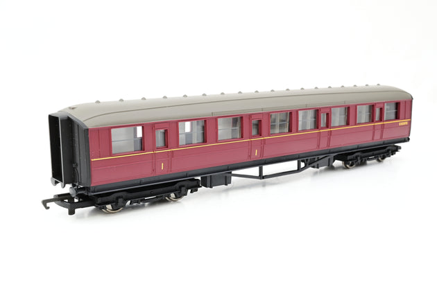 Hornby OO Gauge R4055B BR Composite Coach Ex LNER No.E18207E