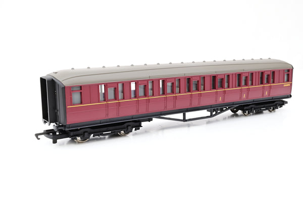 Hornby OO Gauge R4055B BR Composite Coach Ex LNER No.E18207E