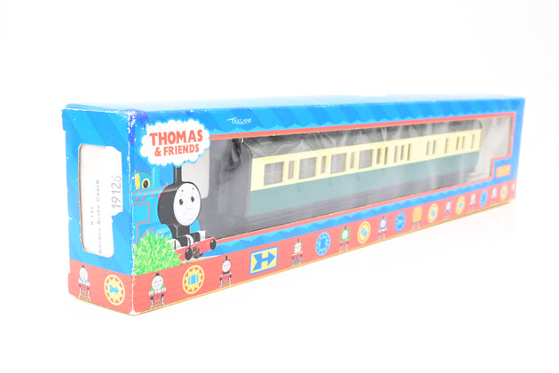 Hornby OO Gauge R121 Gordon Brake Coach