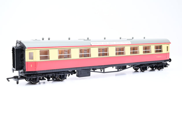 Hornby OO Gauge R4028 BR Centenary Composite Coach No.W6660W