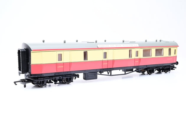 Hornby OO Gauge R4029 BR Centenary Brake Coach No.W4578W