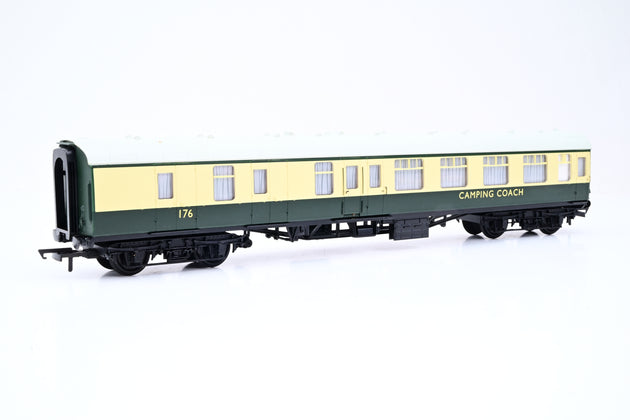 Hornby OO Gauge R4604 BR Mk1 Camping Coach No.176